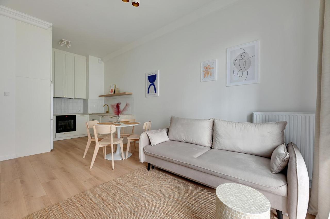 Zajezdnia Wrzeszcz Seaside & Parking By Downtown Apartments Γκντανσκ Εξωτερικό φωτογραφία